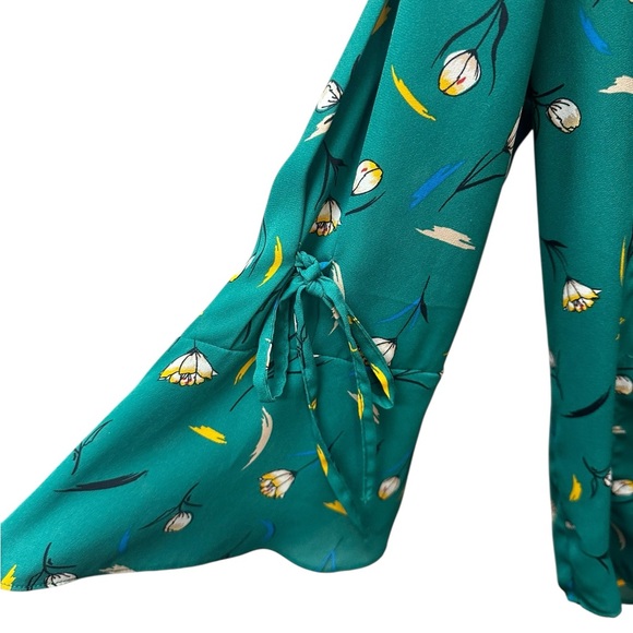 41 Hawthorn Green Floral pull over Blouse size medium - Picture 4 of 6